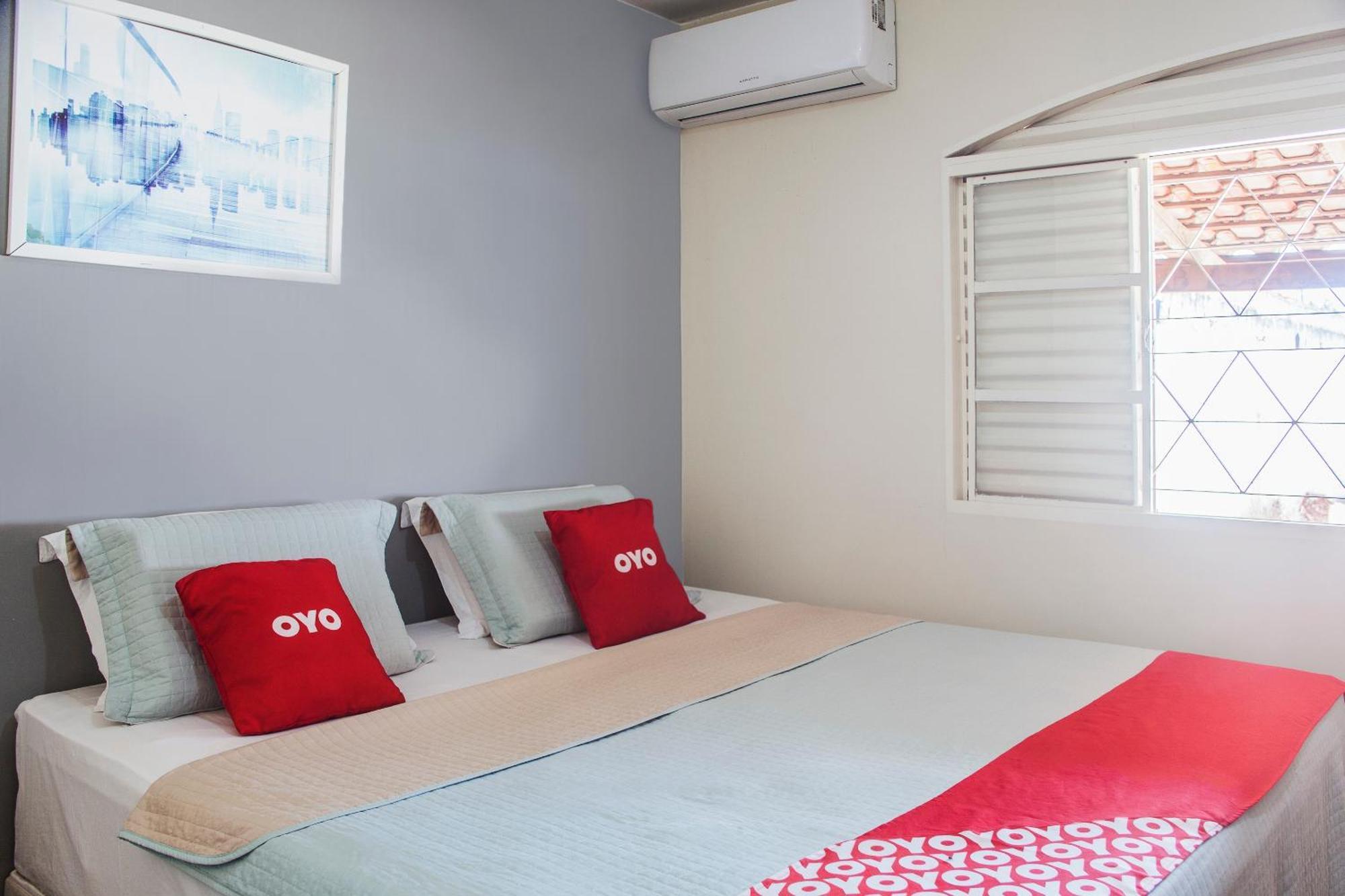 Oyo M&J Hotel Santo Antonio do Descoberto Экстерьер фото